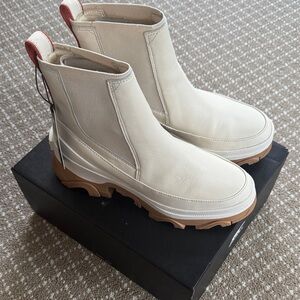 Sorel BREX BOOT CHELSEA Natural/SeaSalt…WATERPROOF. Tan Rugged Sole Boots